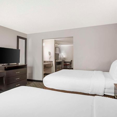 คอมฟอร์ต สวีท แอร์พอร์ต แนชวิลล์ Hotel ภายนอก รูปภาพ