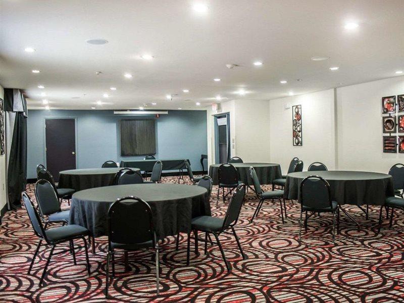 คอมฟอร์ต สวีท แอร์พอร์ต แนชวิลล์ Hotel ภายนอก รูปภาพ