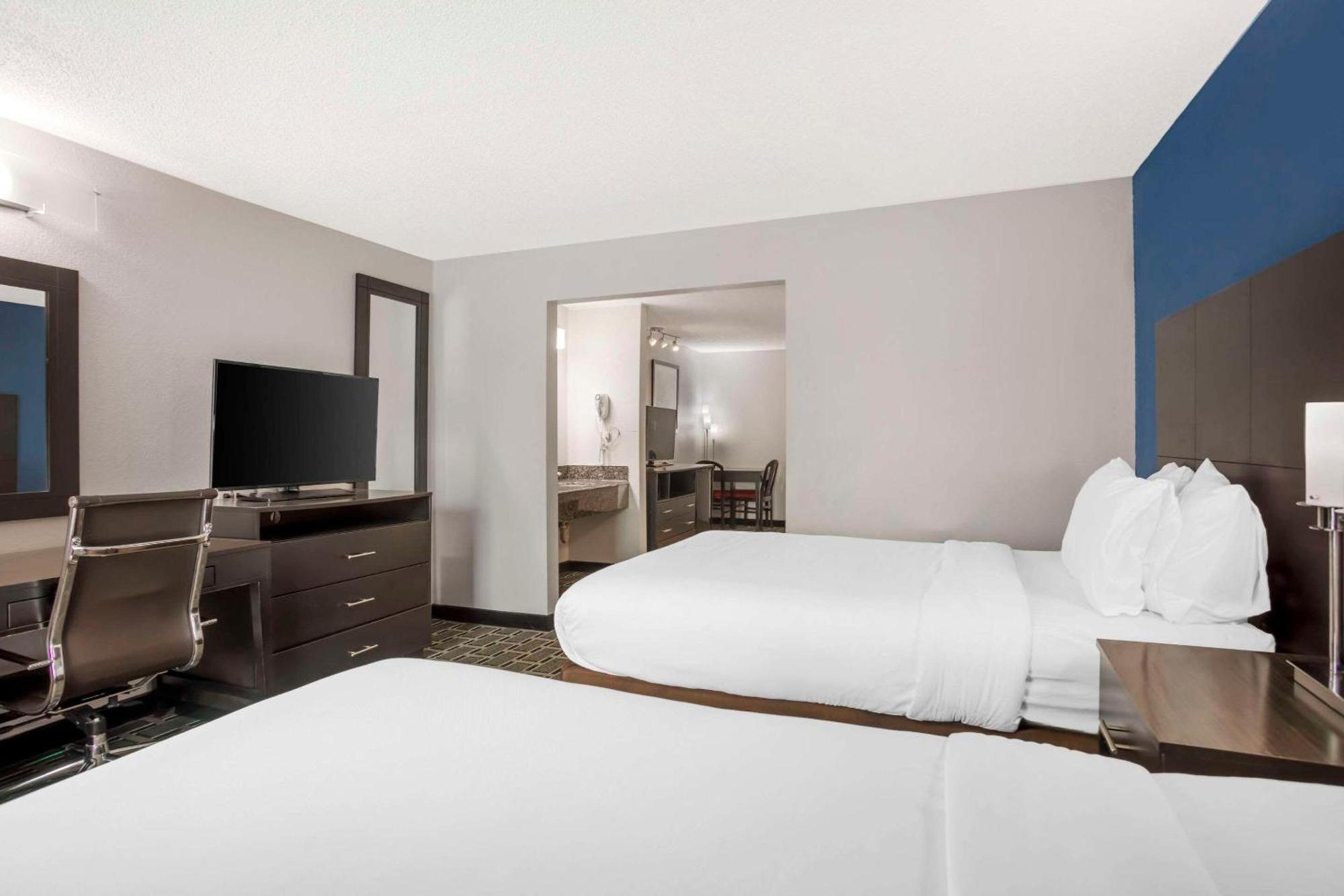 คอมฟอร์ต สวีท แอร์พอร์ต แนชวิลล์ Hotel ภายนอก รูปภาพ